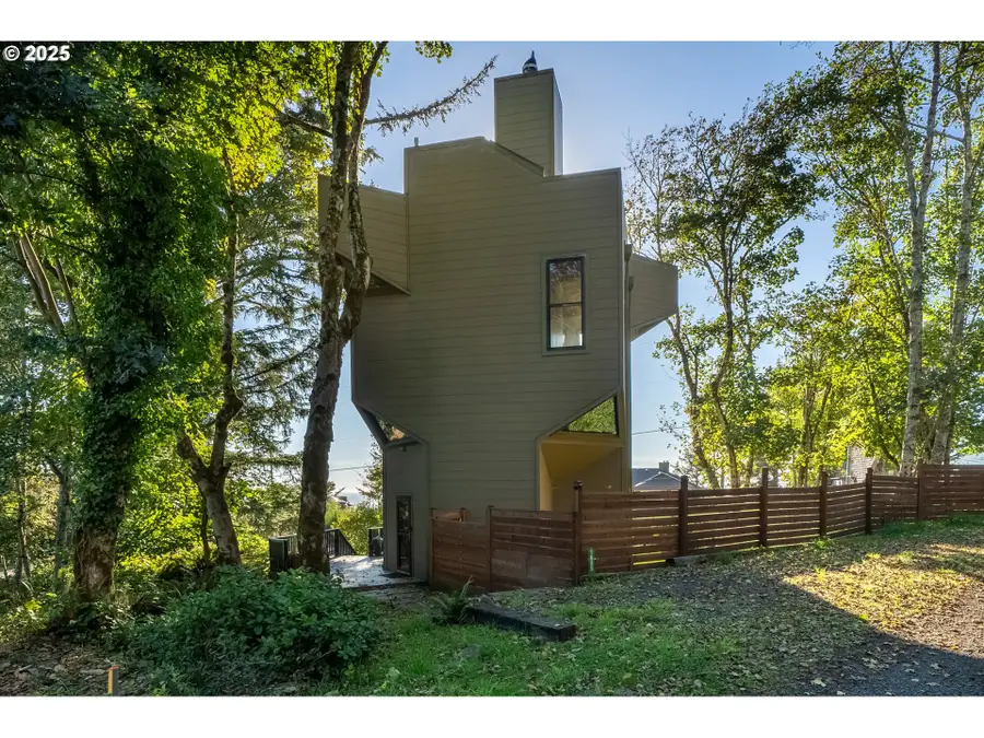 1685 Chinook Ave, Oceanside, OR 97134 - Image #2