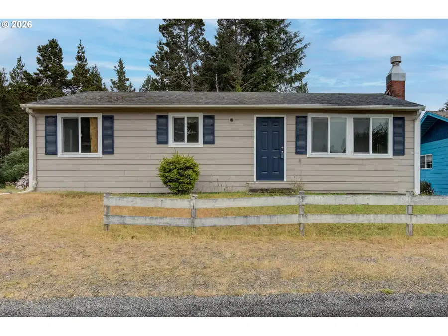 1412 170th Pl, Long Beach North Beach Peninsula, WA 98631 - #3