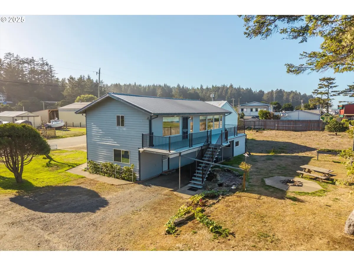 63347 Charleston Rd, Coosbay, OR 97420 - Image #1