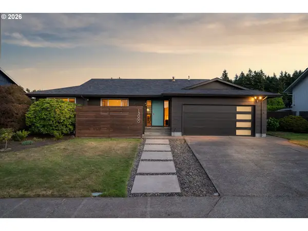13000 NE Stanton St, Portland, OR 97230
