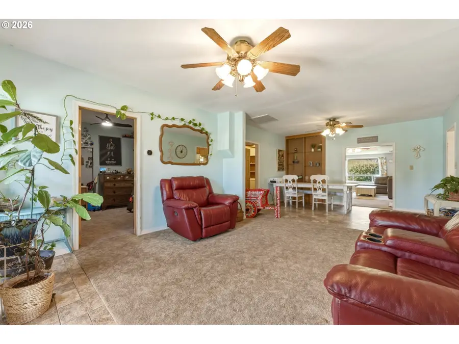 1804 Walnut St, Milton Freewater, OR 97862 - #2