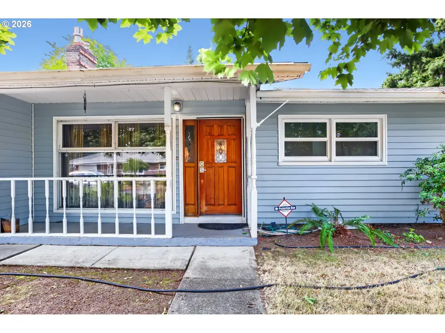 18126 SE Lincoln St, Portland, OR 97233 - #3
