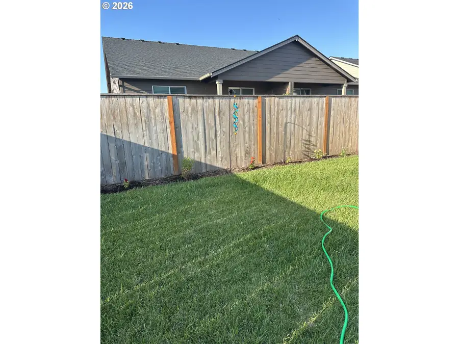 2379 W 9th Ave, Junction City, OR 97448 - #2