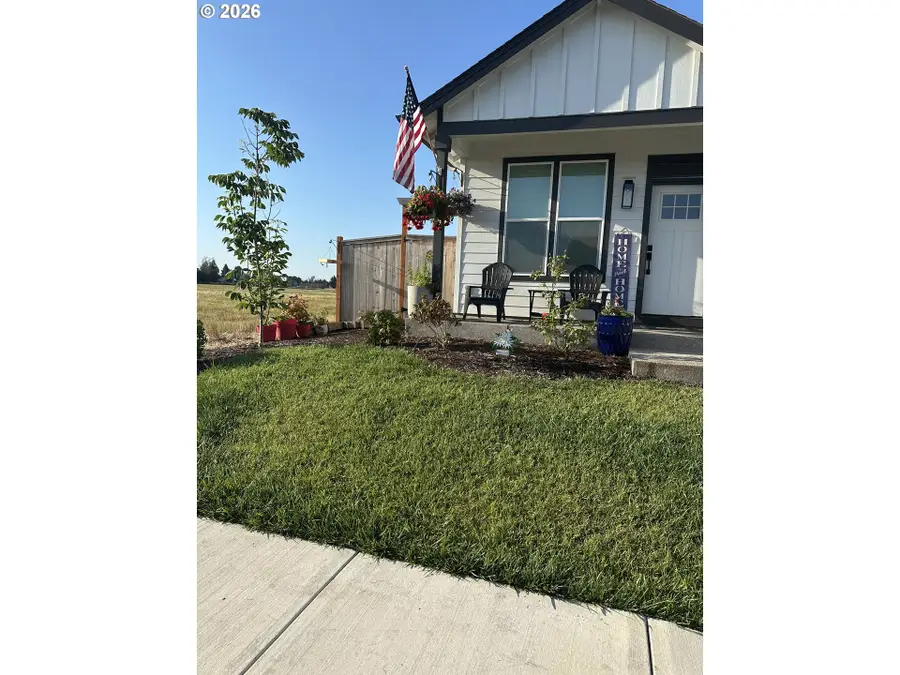 2379 W 9th Ave, Junction City, OR 97448 - #3