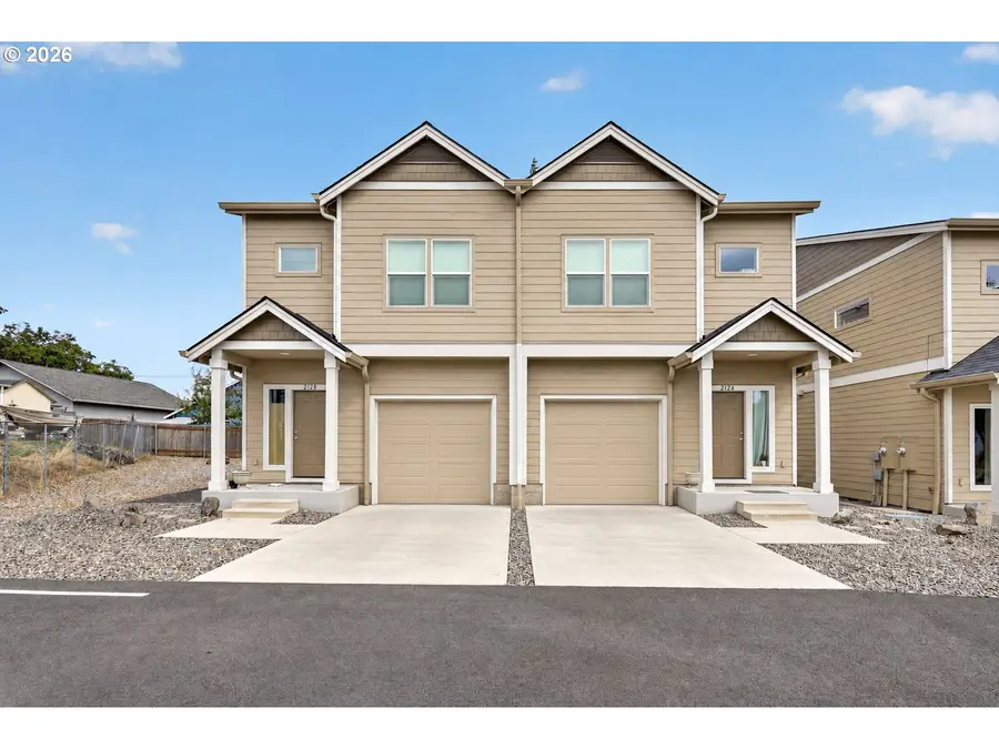 204 N 15th St, Saint Helens, OR 97051 - #2