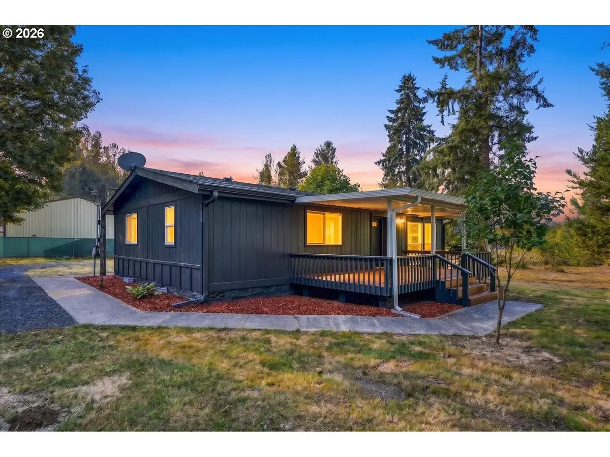 208 Burma Rd, Castle Rock, WA 98611 - #1