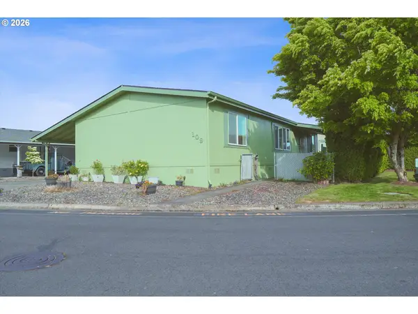 109 Blue Heron Dr, Longview, WA 98632