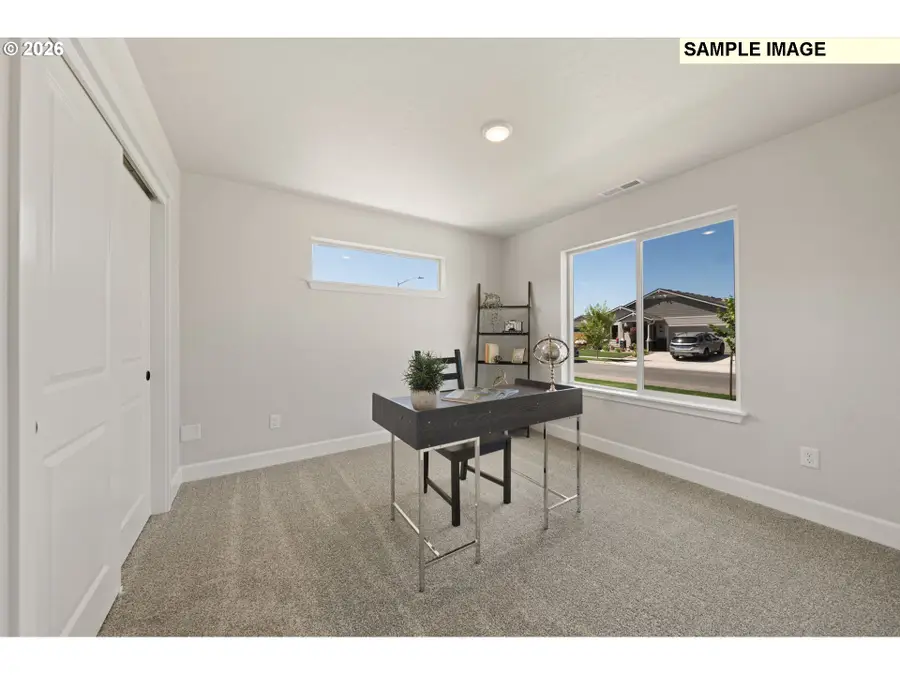 867 E Kinsley Ave, Hermiston, OR 97838 - #2