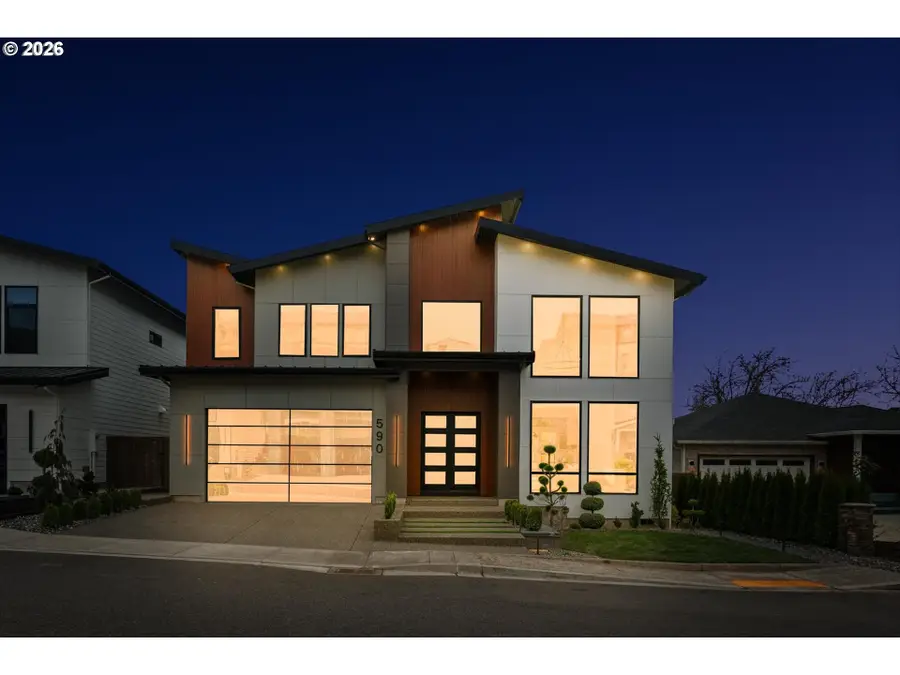 590 W U St, Washougal, WA 98671 - #3