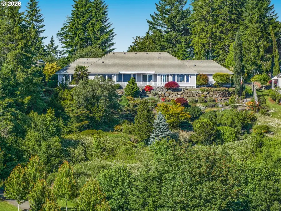 211 Alderwood Dr, Chehalis, WA 98532 - #3