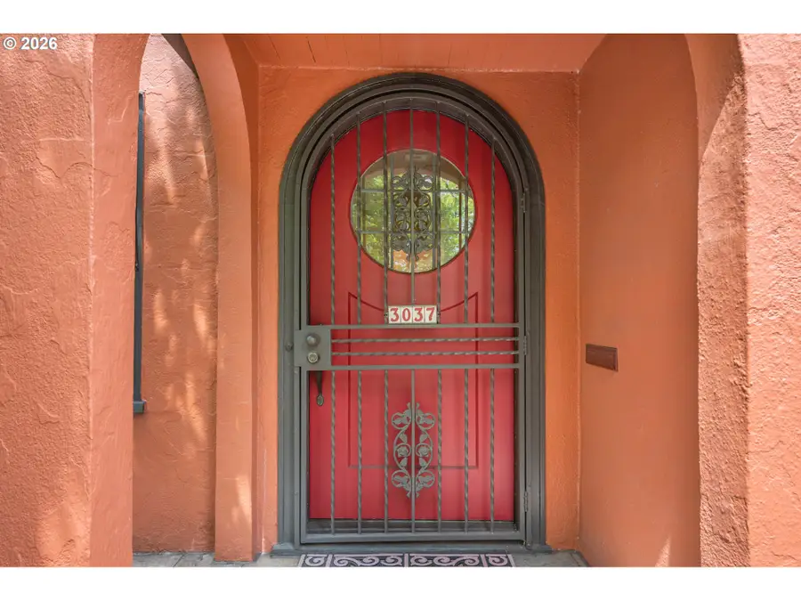 3037 NE Skidmore St, Portland, OR 97211 - #3
