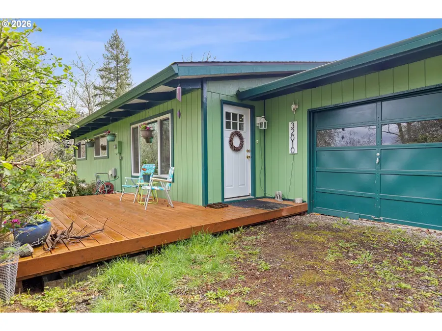 32010 SE Hinman Ave, Estacada, OR 97023 - #2