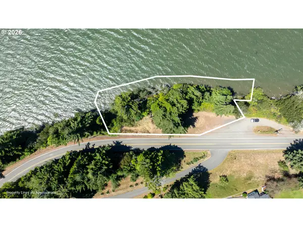 65294 E Bay Rd, NorthBend, OR 97459