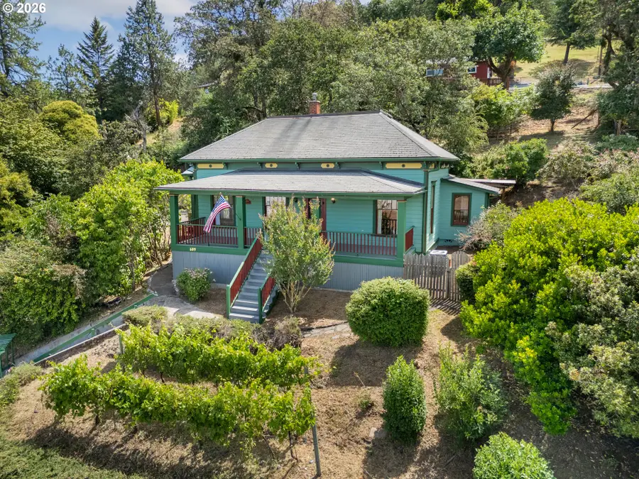 609 SE Chadwick St, Roseburg, OR 97470 - #2