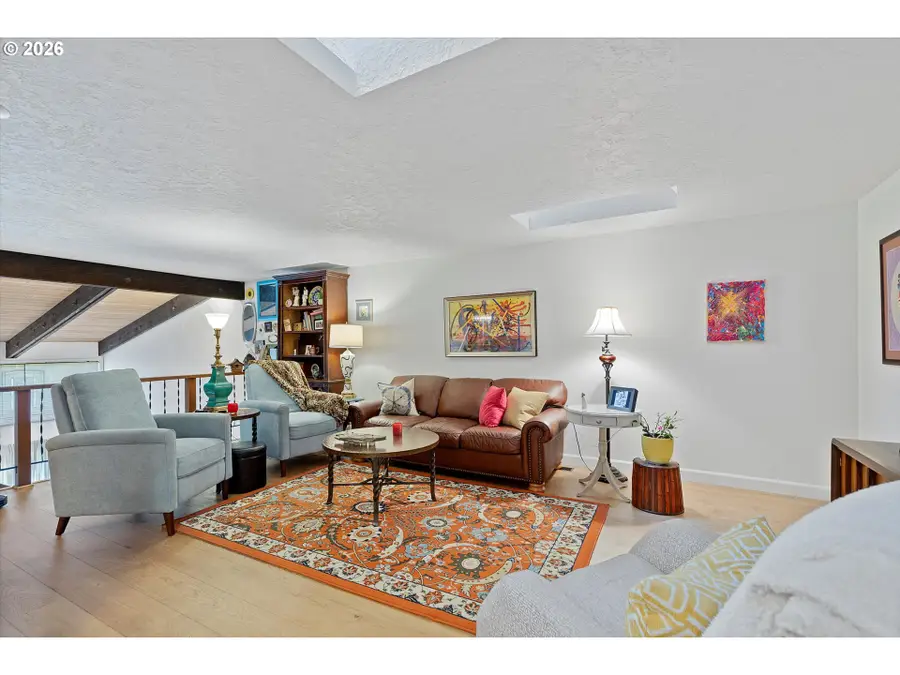 1120 NW Shadywood St, McMinnville, OR 97128 - #2