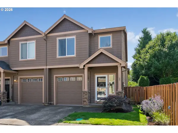 1721 N Manzanita St, Canby, OR 97013