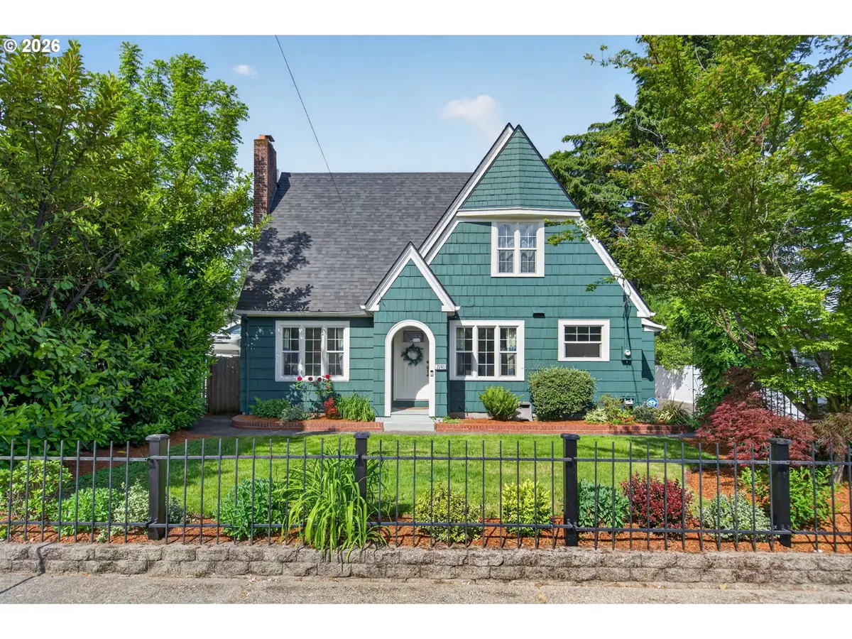 2241 SE 92nd Ave, Portland, OR 97216 - #1