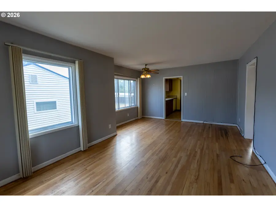3204 SE 64th Ave, Portland, OR 97206 - #2