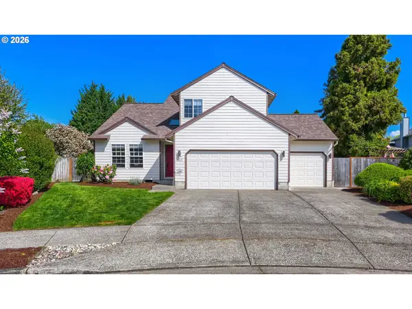 665 NE Valarie Ct, Hillsboro, OR 97124