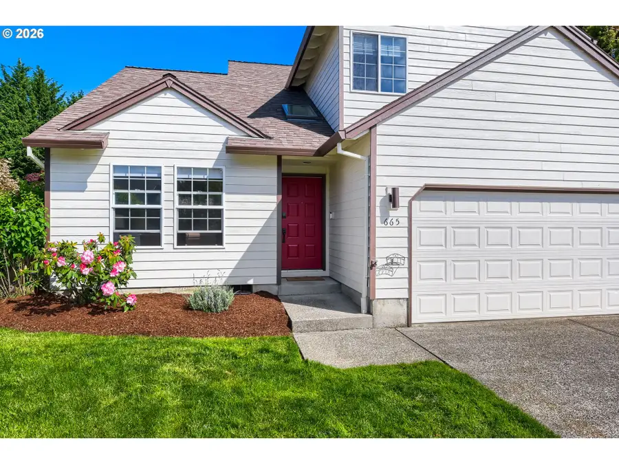 665 NE Valarie Ct, Hillsboro, OR 97124 - #2