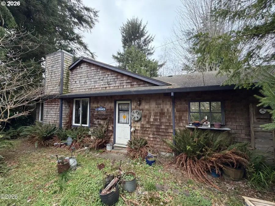 119 S Lagoon St, Rockaway Beach, OR 97136 - #2