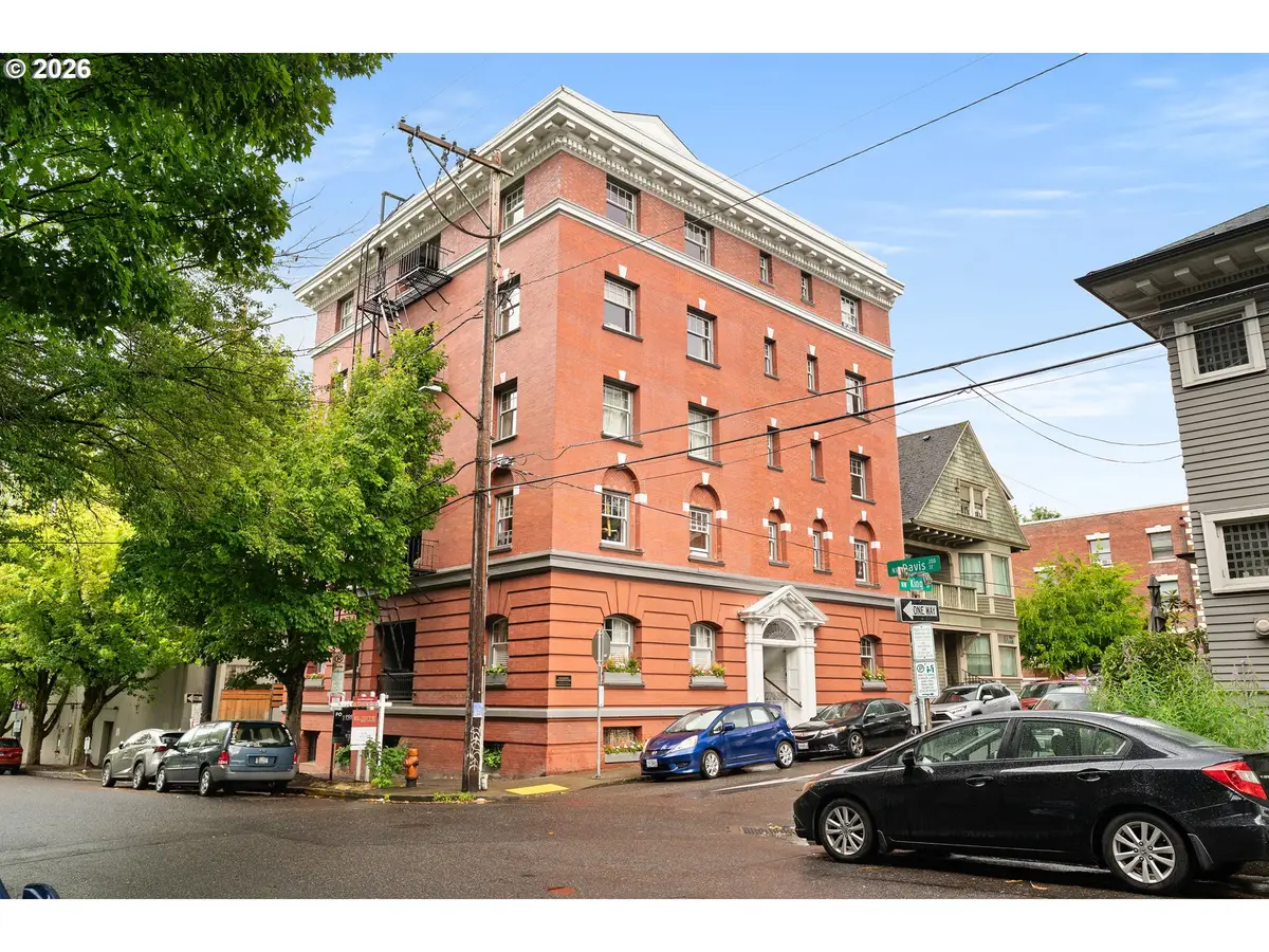 118 NW King Ave #21, Portland, OR 97210 - #1