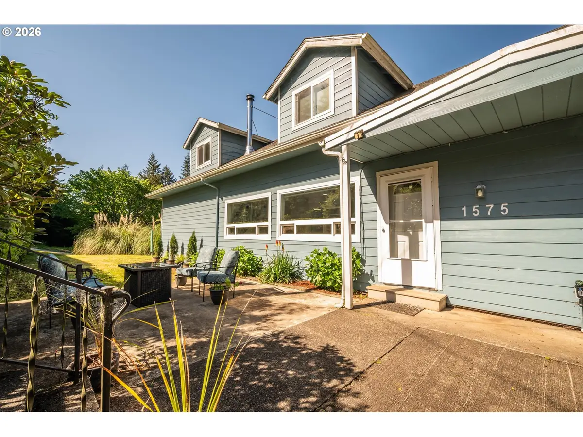 1575 N Henry St, Coquille, OR 97423 - #1