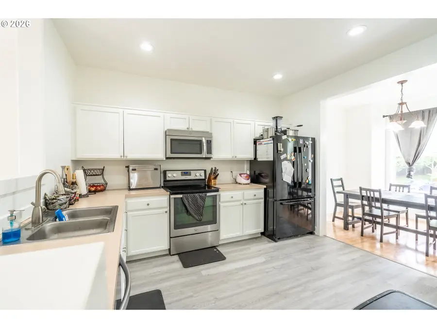 165 NE 75th Ave, Hillsboro, OR 97124 - #2