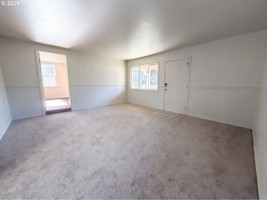 9886 SE 38th Ave, Milwaukie, OR 97222 - #2