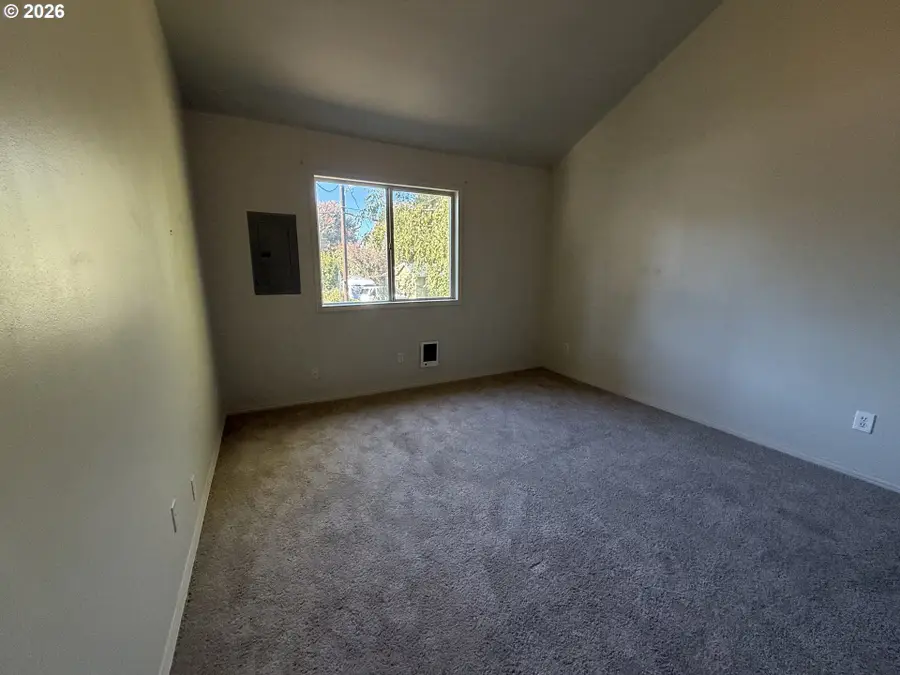 9886 SE 38th Ave, Milwaukie, OR 97222 - #3