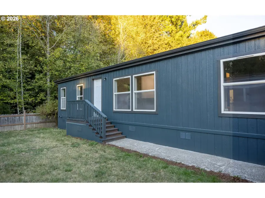 17957 S Country Village Dr, Northwest Clackamas, OR 97045 - #3