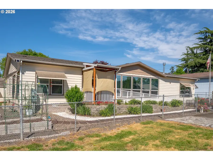532 E Water St, Lafayette, OR 97127 - #2