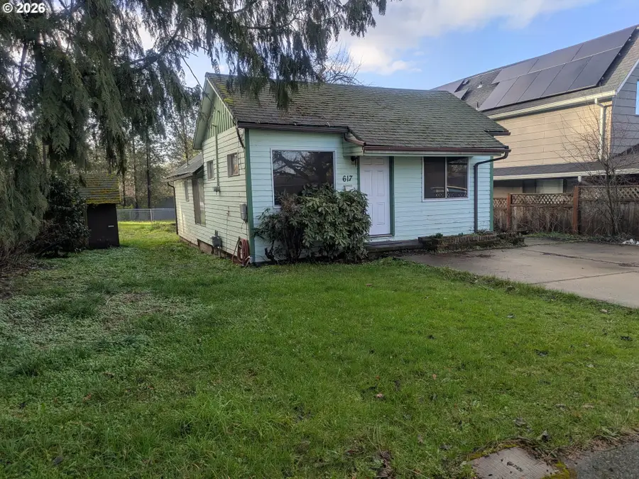 617 N Grant St, Newberg, OR 97132 - Image #2