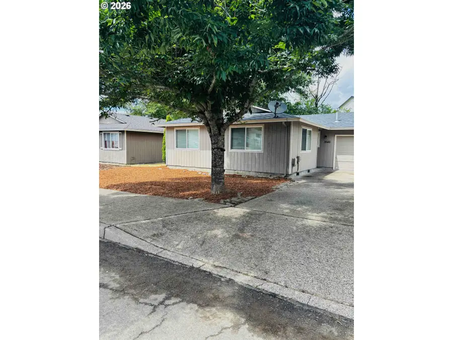 3545 NE 8th St, Gresham, OR 97030 - #2