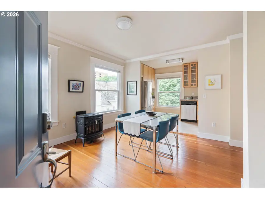 1104 SW Columbia St #304, Portland, OR 97201 - #3