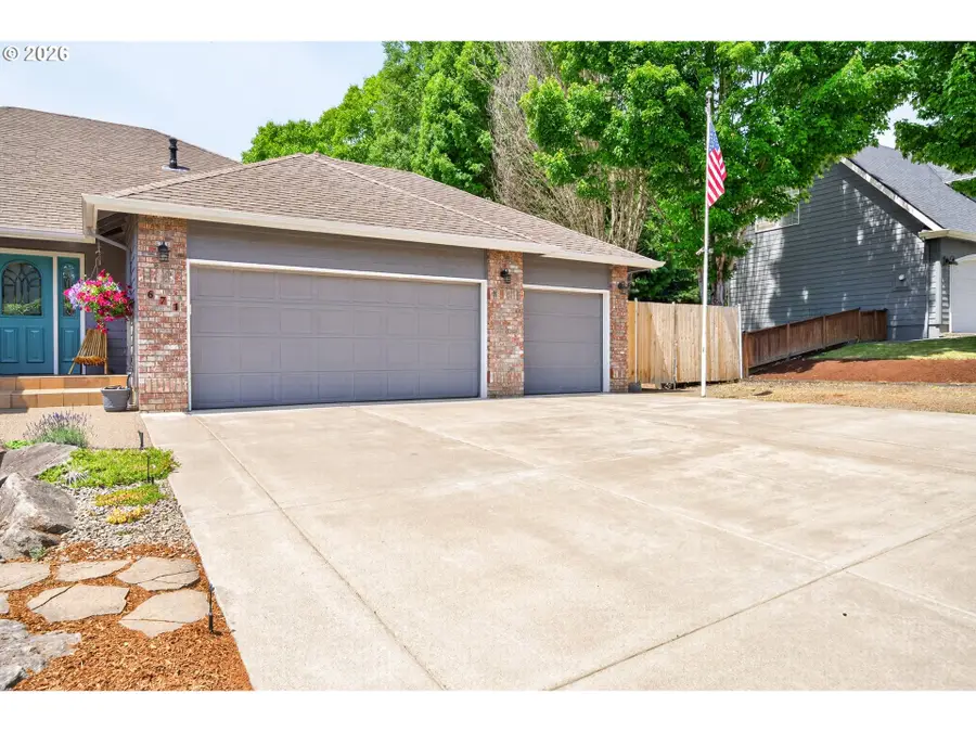 671 NW Allen Ct, McMinnville, OR 97128 - #2