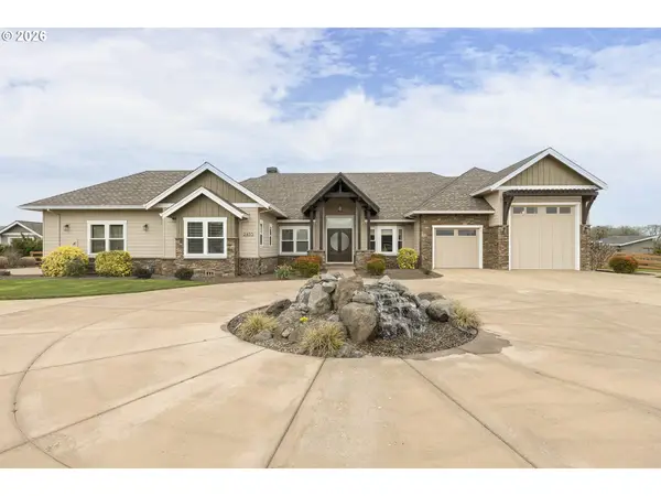 2455 SW West Wind Dr, McMinnville, OR 97128