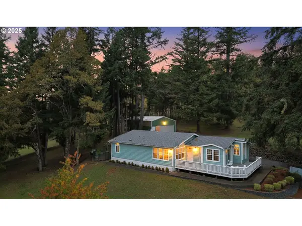 1244 Churchill Dr, Oakland, OR 97462