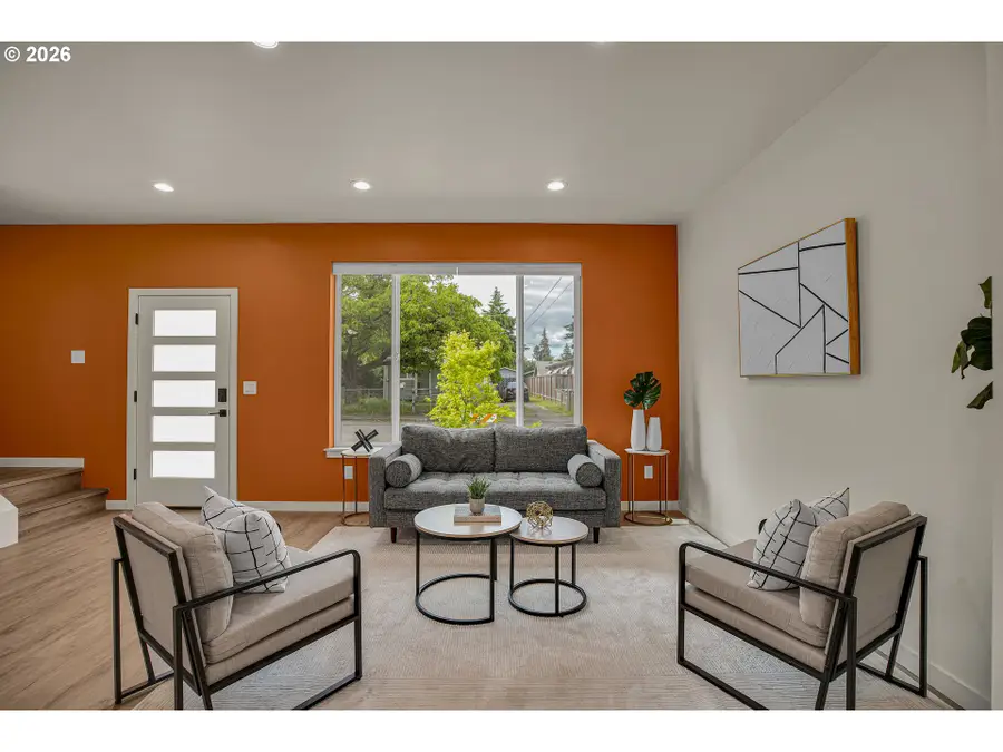 8067 SE Carlton St, Portland, OR 97206 - #3