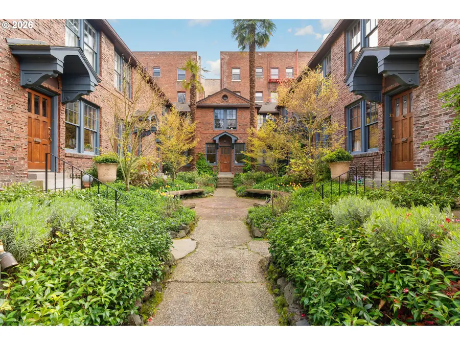 2182 NW Hoyt St #8, Portland, OR 97210 - #2