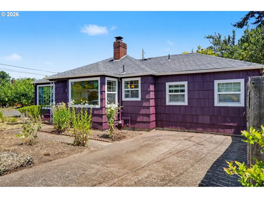 641 NW 28th St, Corvallis, OR 97330 - #2