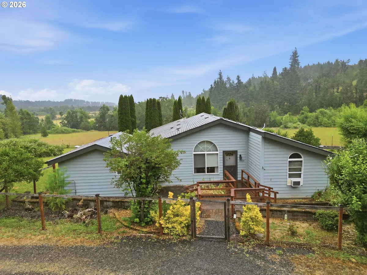 31332 Camas Swale Rd, Creswell, OR 97426 - #1