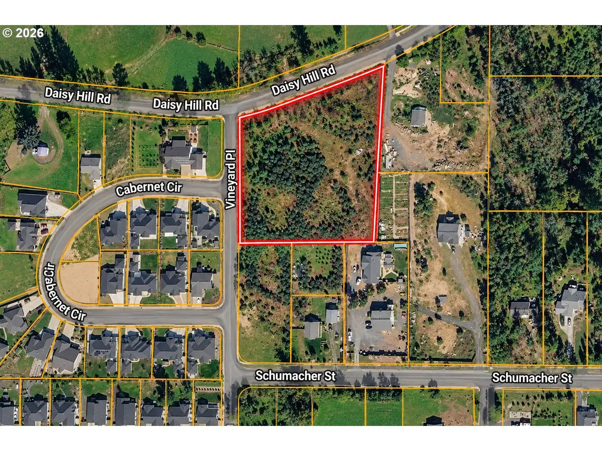 751 Daisy Hill Rd, Cave Junction, OR 97523 - #1