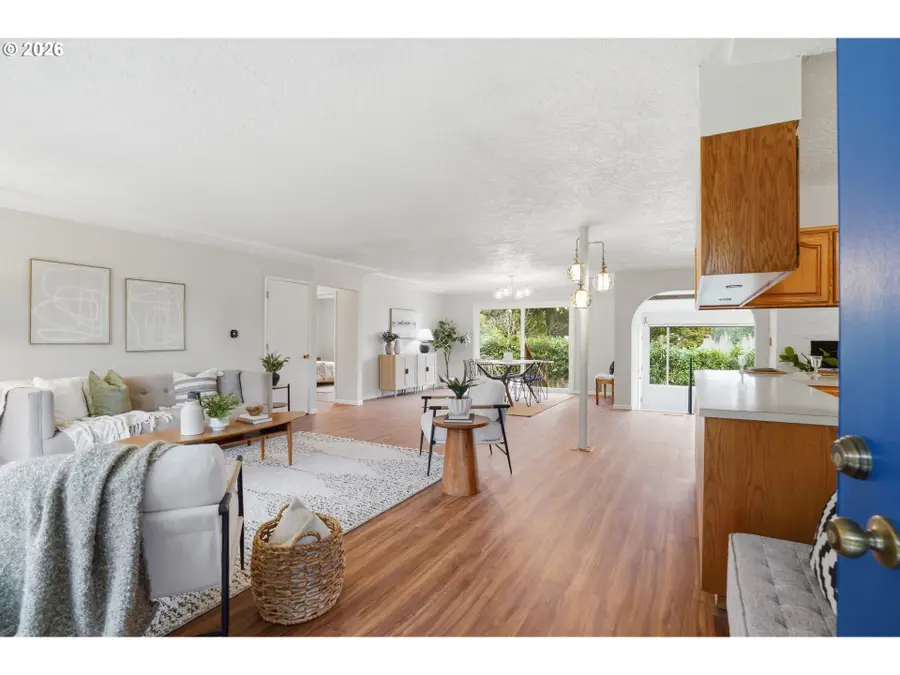 1325 NW 9th St, Gresham, OR 97030 - #3