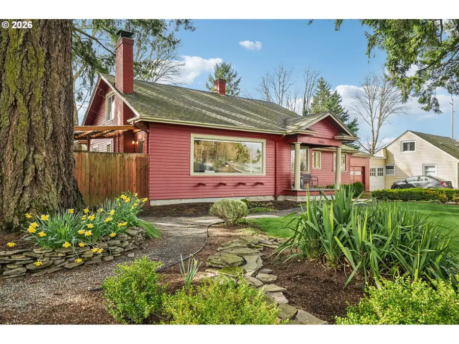 4050 SE Jackson St, Milwaukie, OR 97222 - #2