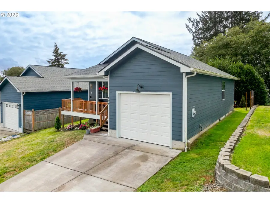 609 Vine Maple Ln, Garibaldi, OR 97118 - #3
