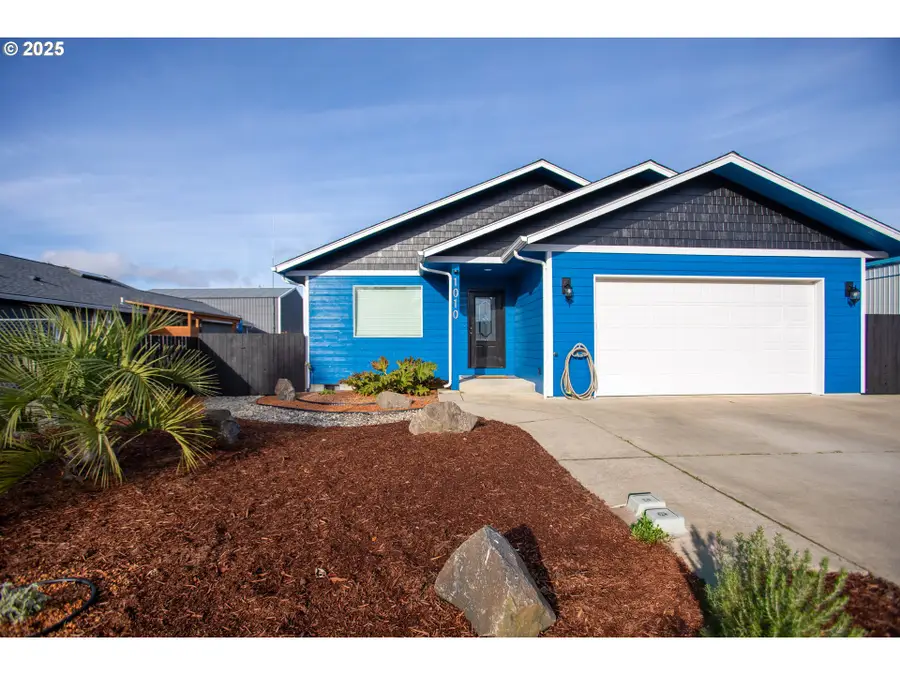 1010 Raechel Rd, Lakeside, OR 97449 - Image #2