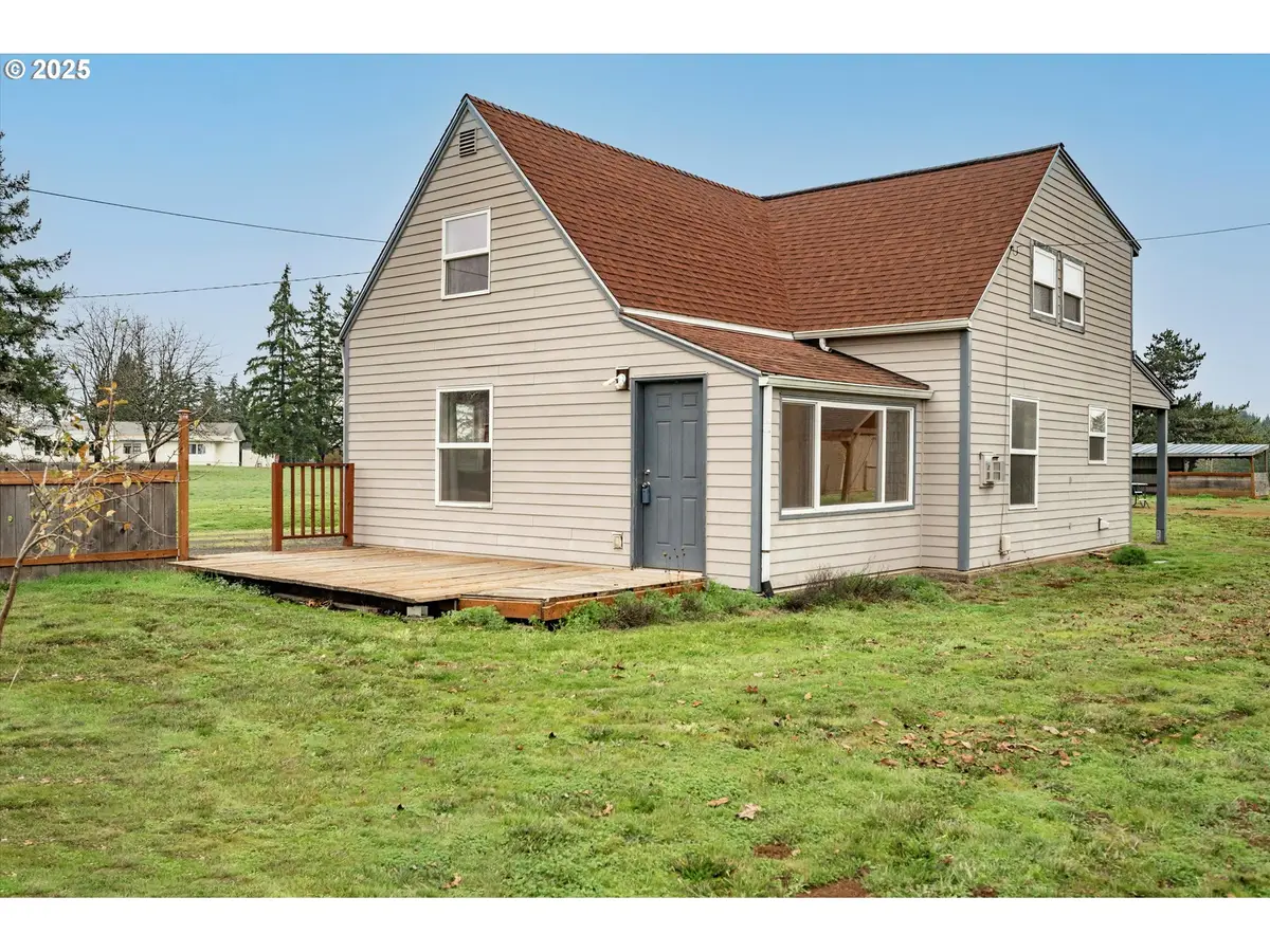 352 NE Polk Station Rd, Dallas, OR 97338 - Image #1