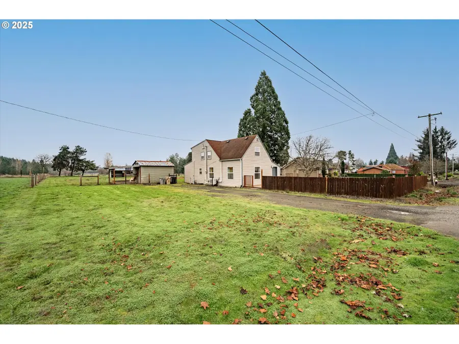 352 NE Polk Station Rd, Dallas, OR 97338 - Image #2