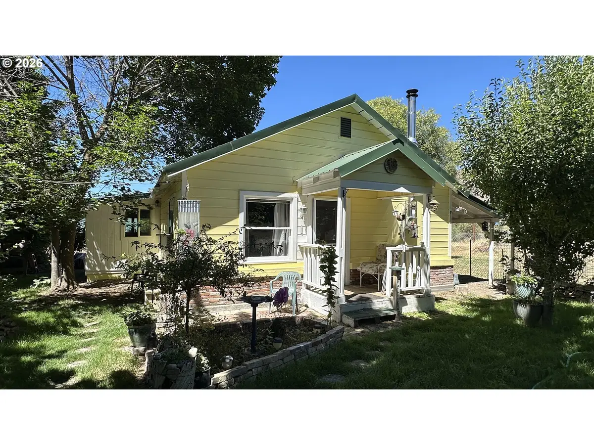 910 Willow St, Spray, OR 97874 - #1